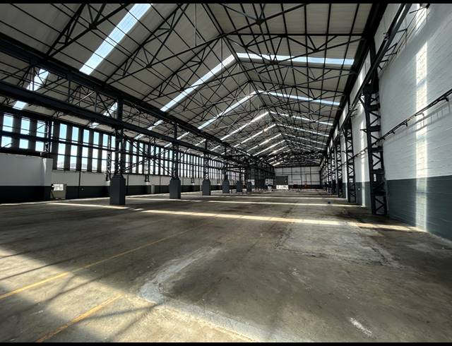 7,255M² WAREHOUSE TO LET IN EPPING INDUSTRIAL